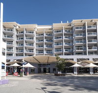 The Oaks Waterfront ResortUnit 510 - Holiday Cairns