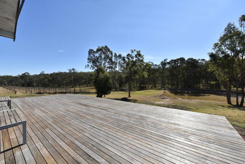The Parson's Vineyard Retreat - Get Amongst The Vineyards In A Historic Home - Holiday Cairns 1