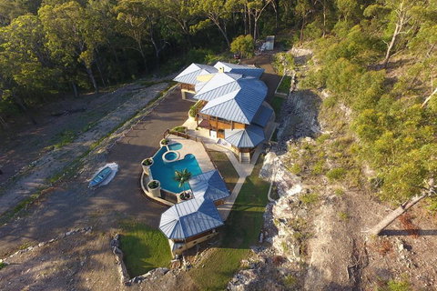 The Pool House - Holiday Cairns 0