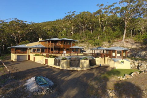 The Pool House - Holiday Cairns 2