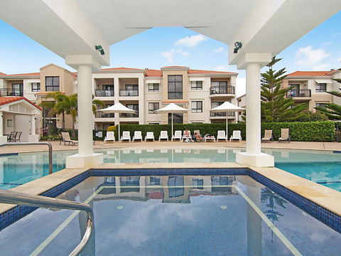 The Sands 2/20 Pacific Parade Opposite Beach Plus Air - Holiday Cairns 0