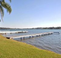The Studio on the Lake  Fishing Point Lake Macquarie - honestly put the line in and catch fish - Holiday Cairns
