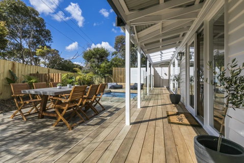 The Summer House Retreat Torquay - Holiday Cairns 3