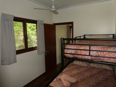 The Summit Bed & Breakfast - Holiday Cairns 1