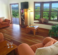 The Summit Bed  Breakfast - Holiday Cairns