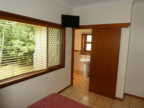 The Summit Rainforest Retreat - Holiday Cairns 3