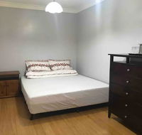 Thomastown antique house en-suite room - Holiday Cairns