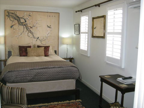 Three Chimneys Bed And Breakfast Boutique Guest House - Holiday Cairns 3