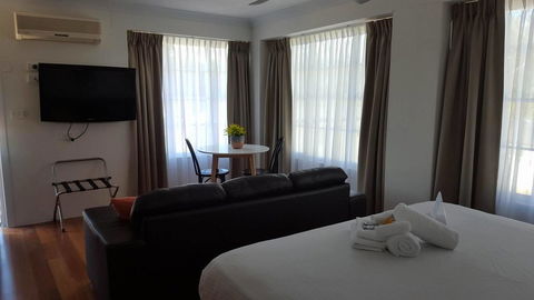 Timbertown Resort And Motel - Holiday Cairns 2