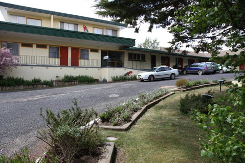 Titania Motel - Holiday Cairns 1