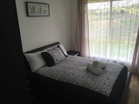 Titania Motel - Holiday Cairns 2