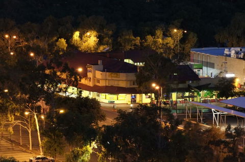 Todd Tavern - Holiday Cairns 0