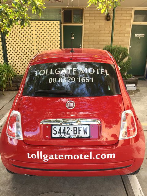 Tollgate Motel - Holiday Cairns 3