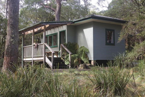 Toms Cabin - Holiday Cairns 0