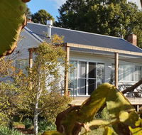 Toms Cottage - Wilgowrah -A Country Escape - Holiday Cairns
