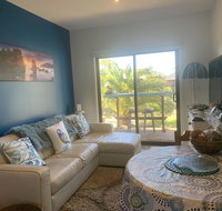 Torquoise Waters - bed  breakfast - Holiday Cairns