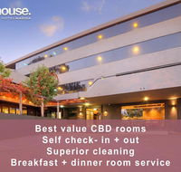 Townhouse Hotel - Holiday Cairns