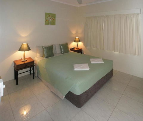 Tradewinds McLeod Holiday Apartments - Holiday Cairns 2
