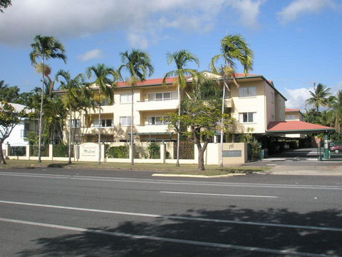 Tradewinds McLeod Holiday Apartments - Holiday Cairns 0