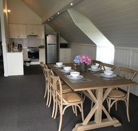 Travertines Wines Apartment - Holiday Cairns