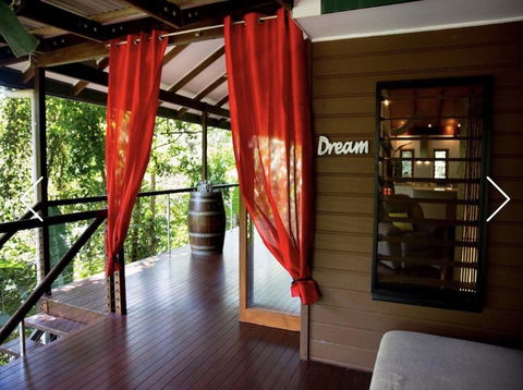 Treetops Retreat Cairns - Holiday Cairns 2
