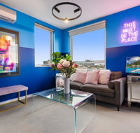 Trendy And Central One Bed Apartment With Views - Holiday Cairns