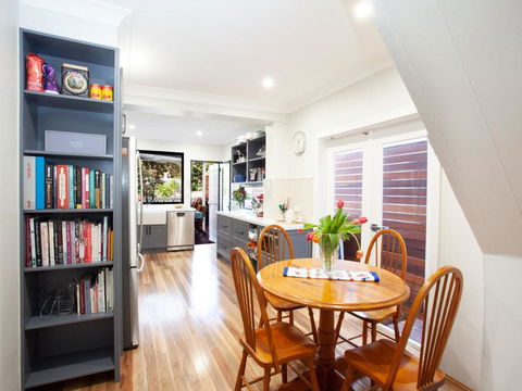 TRENDY TERRACE (H)-L'Abode - Holiday Cairns 3