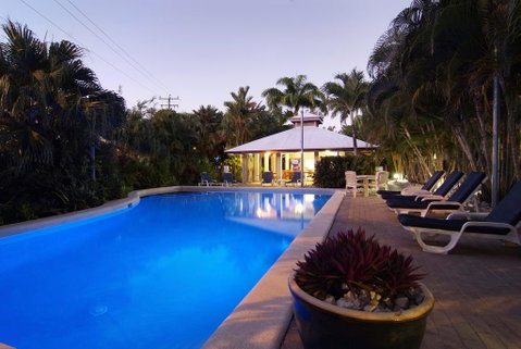 Trinity Beach Club Holiday Apartments - Holiday Cairns 1