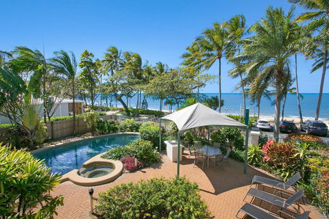 Trinity Waters Boutique Beachfront - Holiday Cairns 2