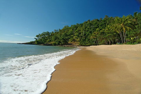 Trinity Waters Boutique Beachfront - Holiday Cairns 3