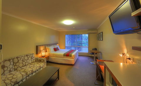 Tropixx Motel & Restaurant - Holiday Cairns 2