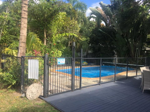 Tropical Private Open Space At Trinity - Holiday Cairns 2