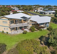 Twelve Apostles Port Campbell Bed  Breakfast - Holiday Cairns