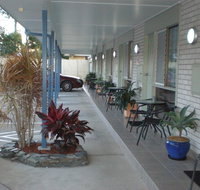 Twin Towns Motel - Holiday Cairns