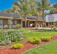 Two Rivers Motel - Holiday Cairns