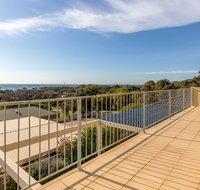 Tyrone Beach Retreat VIEWS - Holiday Cairns