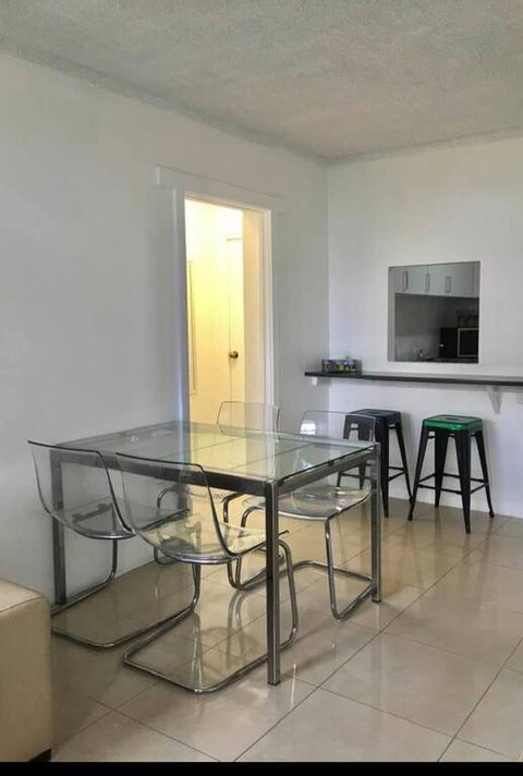 U2 60 Great Western Highway PARRAMATTA - Holiday Cairns 2