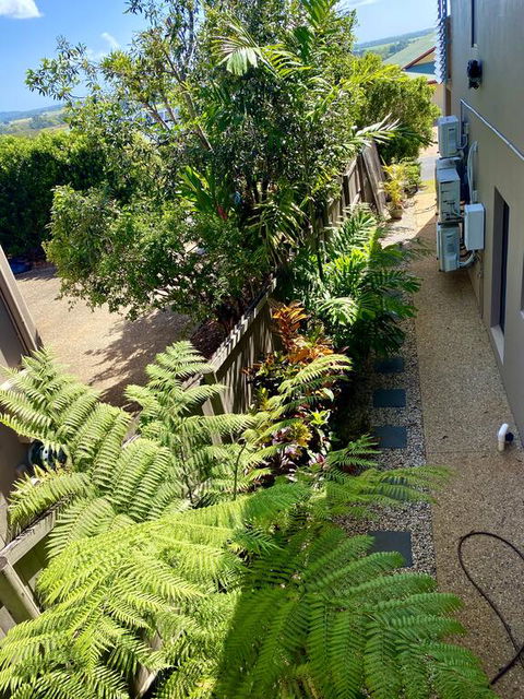 Ultra Modern Private Studio Room - Holiday Cairns 3