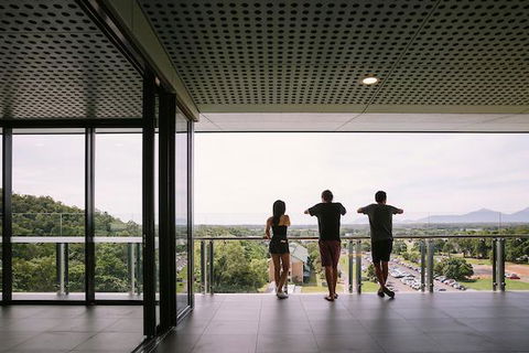 UniLodge John Grey Hall - Holiday Cairns 1