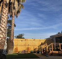 Unique Quiet Bungalow Little Bali Geelong - Holiday Cairns