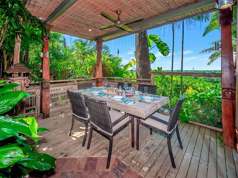 Unique, Tropical Rainforest Getaway - Holiday Cairns 1