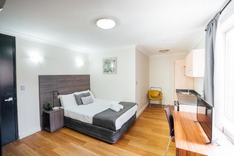 UNO Hotel Sydney - Holiday Cairns 1