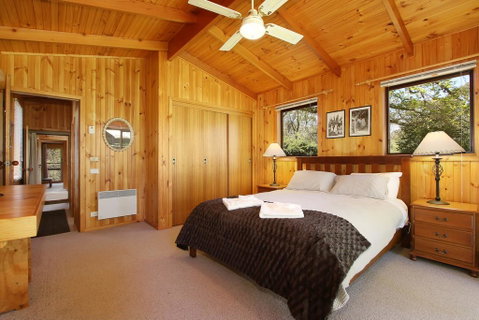 Until - Country Garden Setting - Holiday Cairns 0
