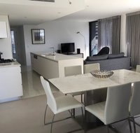 Upmarket Resort At Oracle Broadbeach URGC - Holiday Cairns