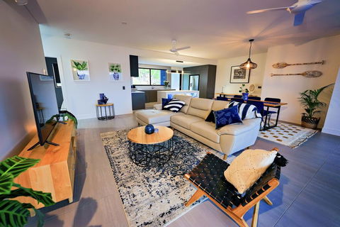 Valle Vista Luxury Apartments - Holiday Cairns 0