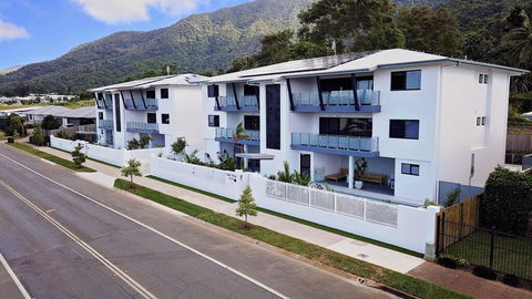 Valle Vista Luxury Apartments - Holiday Cairns 3