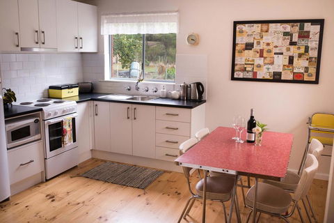Veritas Cottage - Holiday Cairns 2