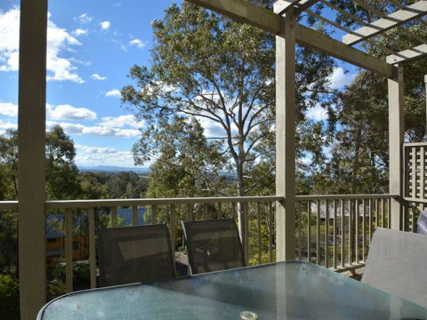 Villa 3br Bordeaux Resort Condo Located Within Cypress Lakes Resort (nothing Is More Central) - Holiday Cairns 3
