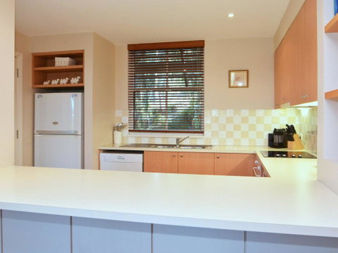 Villa 3br Bella Vista Resort Condo Located Within Cypress Lakes Resort (nothing Is More Central) - Holiday Cairns 1
