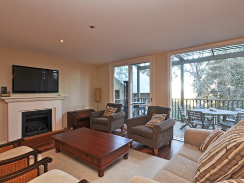 Villa 3br Vista Resort Condo Located Within Cypress Lakes Resort (nothing Is More Central) - Holiday Cairns 3